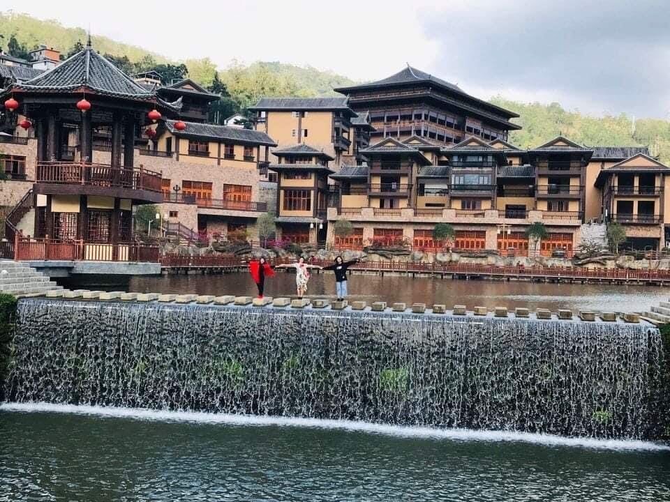 Kinh Nghiệm Khám Phá Hà Khẩu Từ Điểm Du Lịch Sapa